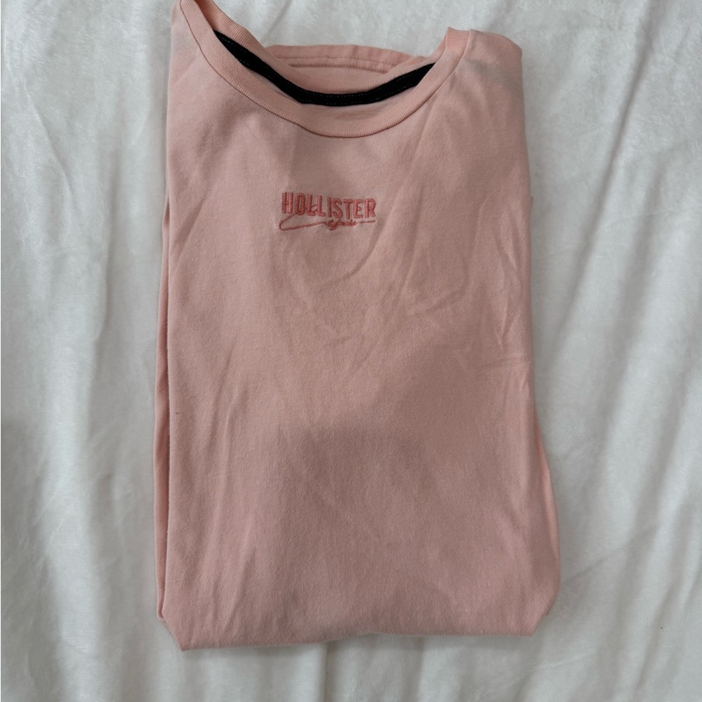 Hollister embroidered tee